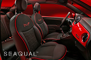 Nieuwe stoffen zetels met FIAT-monogram, Seaqual® Yarn, rode biesjes en speciaal ontworpen logo