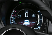 Écran numérique TFT 7'', radio Uconnect 7'' DAB avec CarPlay/Android Auto